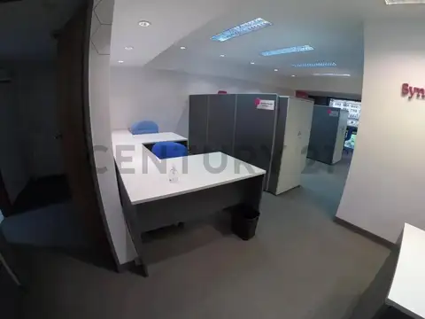 EXCELENTE OFICINA EN ALQUILER EN EL CORAZON DE MONSERRAT