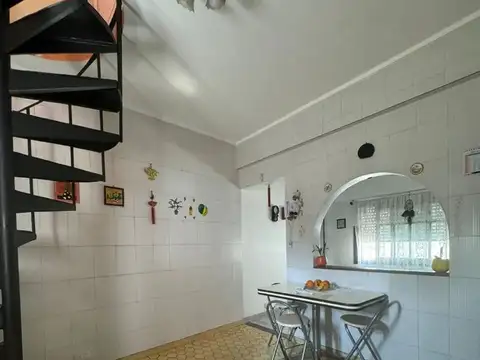 Depto Tipo Casa en Venta en Flores, USD 94.900