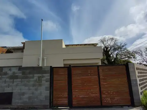 Depto Tipo Casa en Venta de 3 dormitorios