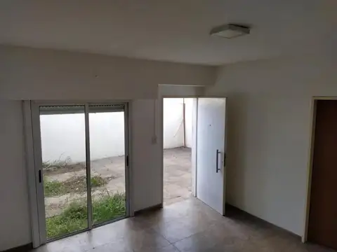 Departamento en Venta en Los Hornos, USD 72.000