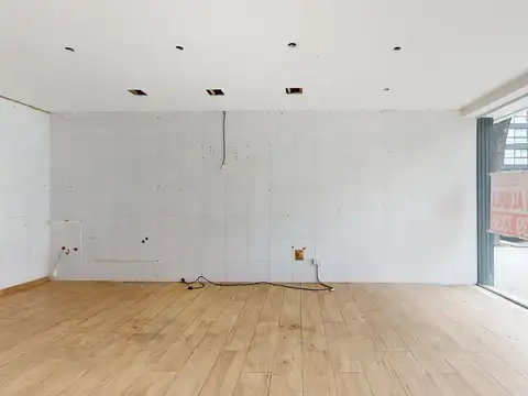 Local en Venta en Botanico, USD 299.998