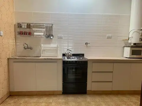 DOS CASAS EN BLOCK SOBRE IMPORTANTE LOTE