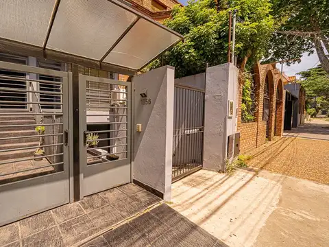 Casa 6 ambientes con 3 baños