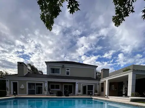 Casa en Venta de 4 dormitorios