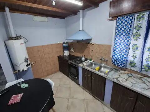 Casa 5 ambientes con 2 baños