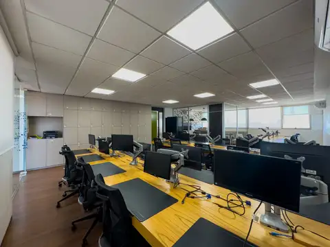 OFICINA PISO EXCLUSIVO EN EL CENTRO EN ALQUILER