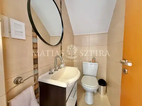 Depto Tipo Casa en Venta con 1 cocheras