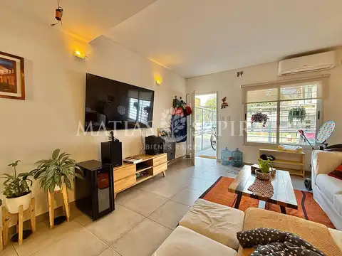 Depto Tipo Casa en Venta de 4 ambientes