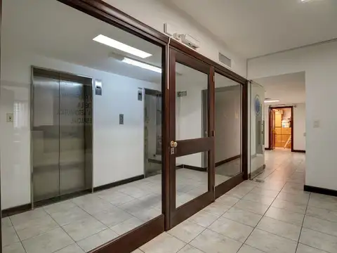 Avenida Presidente Julio A. Roca 600