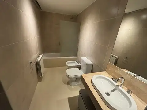 Departamento en Alquiler con 1 cochera