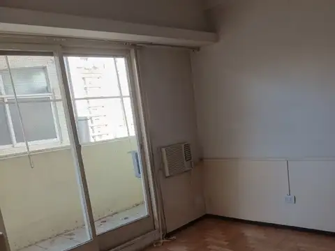 Departamento 6 ambientes con 2 baños