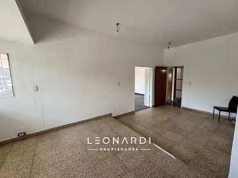 Oficina en Alquiler en Belen De Escobar, $ 1.700.000