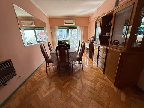 3 AMBIENTES LUMINOSO EN ESPINOSA AL 00