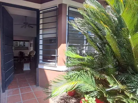 Oportunidad PH 3 amb. con lavadero, patio, terraza y garage  en Villa Libertad