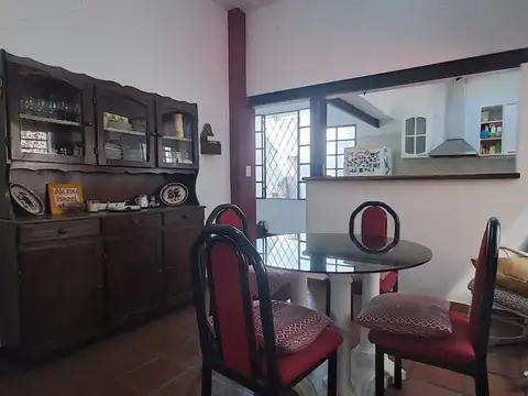 Depto Tipo Casa en Venta con 1 cocheras