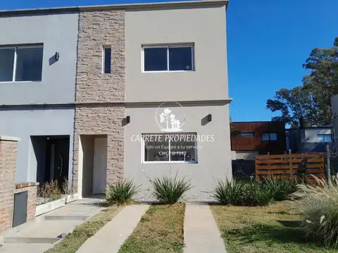 Casa en venta de 2 dormitorios c/ cochera en Pilar. La Josefina.