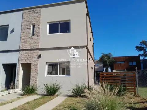 Casa en venta de 2 dormitorios c/ cochera en Pilar. La Josefina. 100