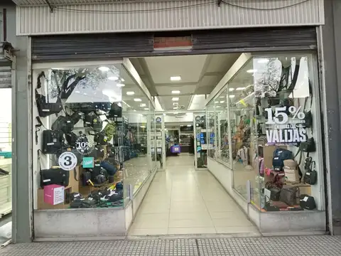 Avenida Rivadavia 11200, Piso PB