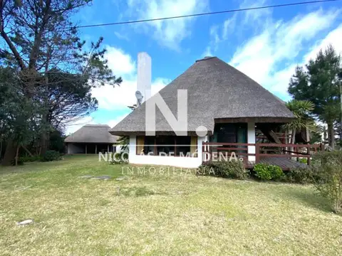 Gran chalet en venta a metros de Palaya Brava