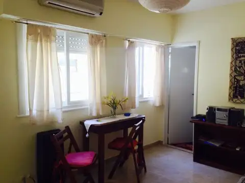 Valentín Gómez 3800, Piso 2