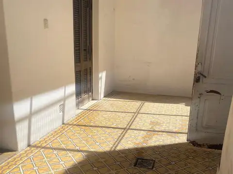 Depto Tipo Casa 2 ambientes con 1 baño