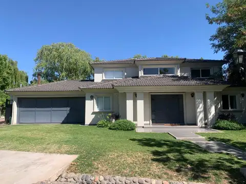 CASA EN VENTA CHACRAS DE CORIA