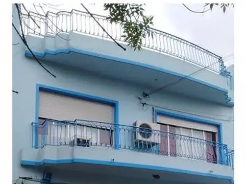 Galpón 330m2 en 2 Plantas a 300m Gral. Paz