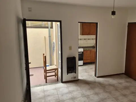 Virgilio 1000, Piso PB