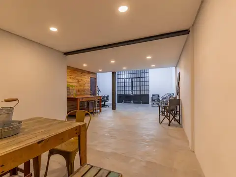 Local en Venta en Barracas, USD 200.000