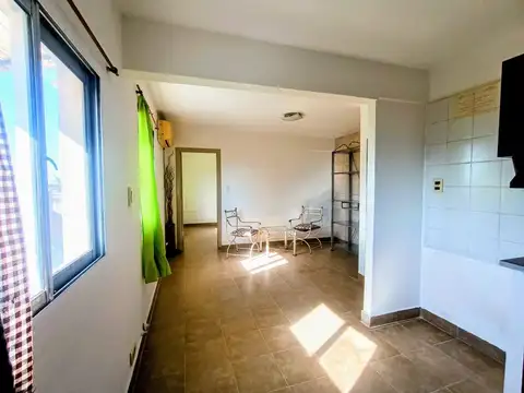Depto Tipo Casa 2 ambientes con 1 baño