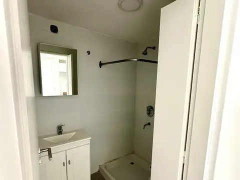 ALQUILER ESPECTACULAR OFICINA DUPLEX A ESTRENAR-EXCELENTE UBICACION-BAJAS EXPENSAS