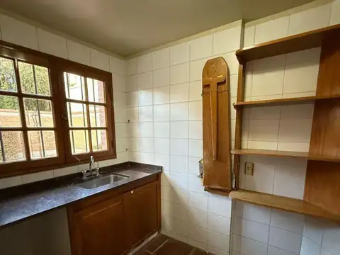 Casa 7 ambientes con 3 baños