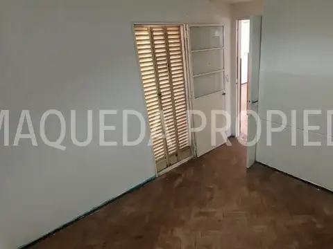 Depto Tipo Casa en Alquiler de 3 ambientes