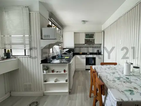 Casa 5 ambientes con 1 baño