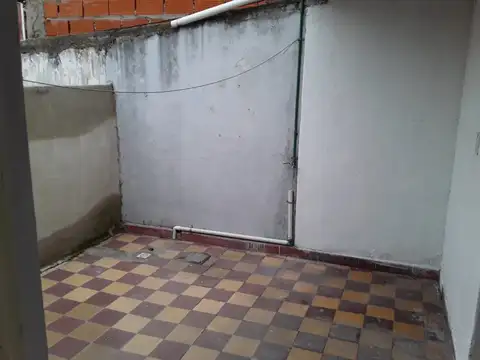 ALQUILER CASA 2 DORMITORIOS CON COCHERA