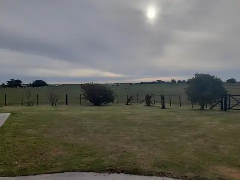 Campo en Venta con Alambrado