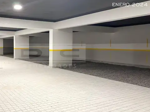 Cochera - Florida Mitre/Este