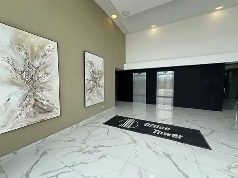 Oficina en Venta al Este