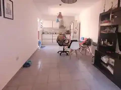 Depto Tipo Casa en Alquiler en Rosario, $ 500.000
