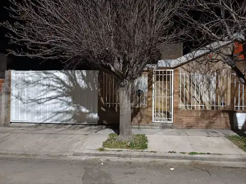 VENTA Casa 2 dormitorios. B° Cerro de la Cruz