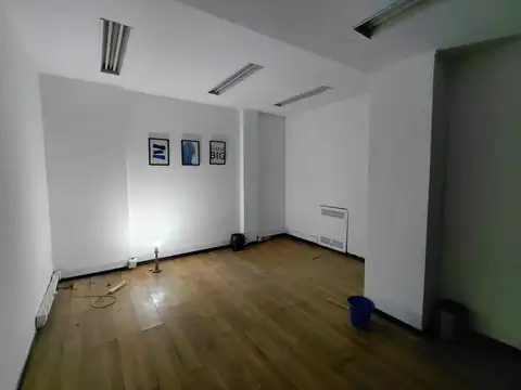 Oficina en Venta en Retiro, USD 150.000