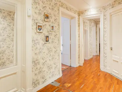 Oficina en Venta 90 años