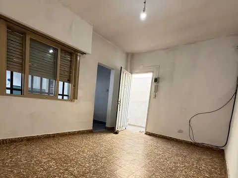 Depto Tipo Casa en Alquiler de 2 ambientes