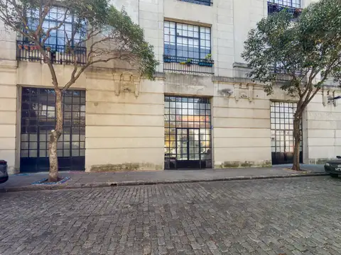 Venta de Local en el Distrito de Diseño – Oportunidad Comercial