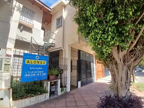 Casa 3 Ambientes Planta baja y Departamento en Planta Alta