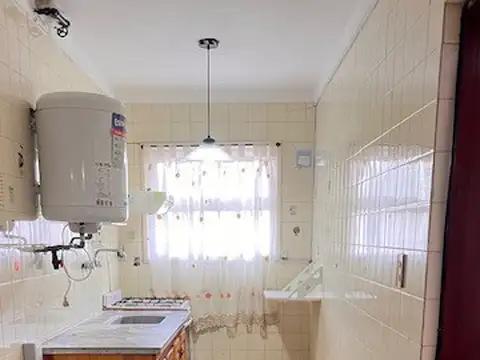 Casa 2 ambientes con 1 baño