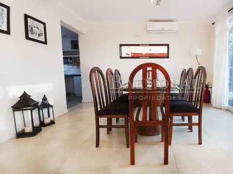 Casa en Alquiler -Zona Nayades / 8072