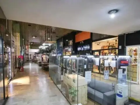 Local en Venta 51 años