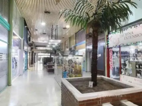 Local en Venta en Flores, USD 28.000