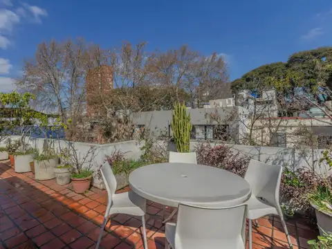 Pasaje Soria al 5100 entre Uriarte y Thames